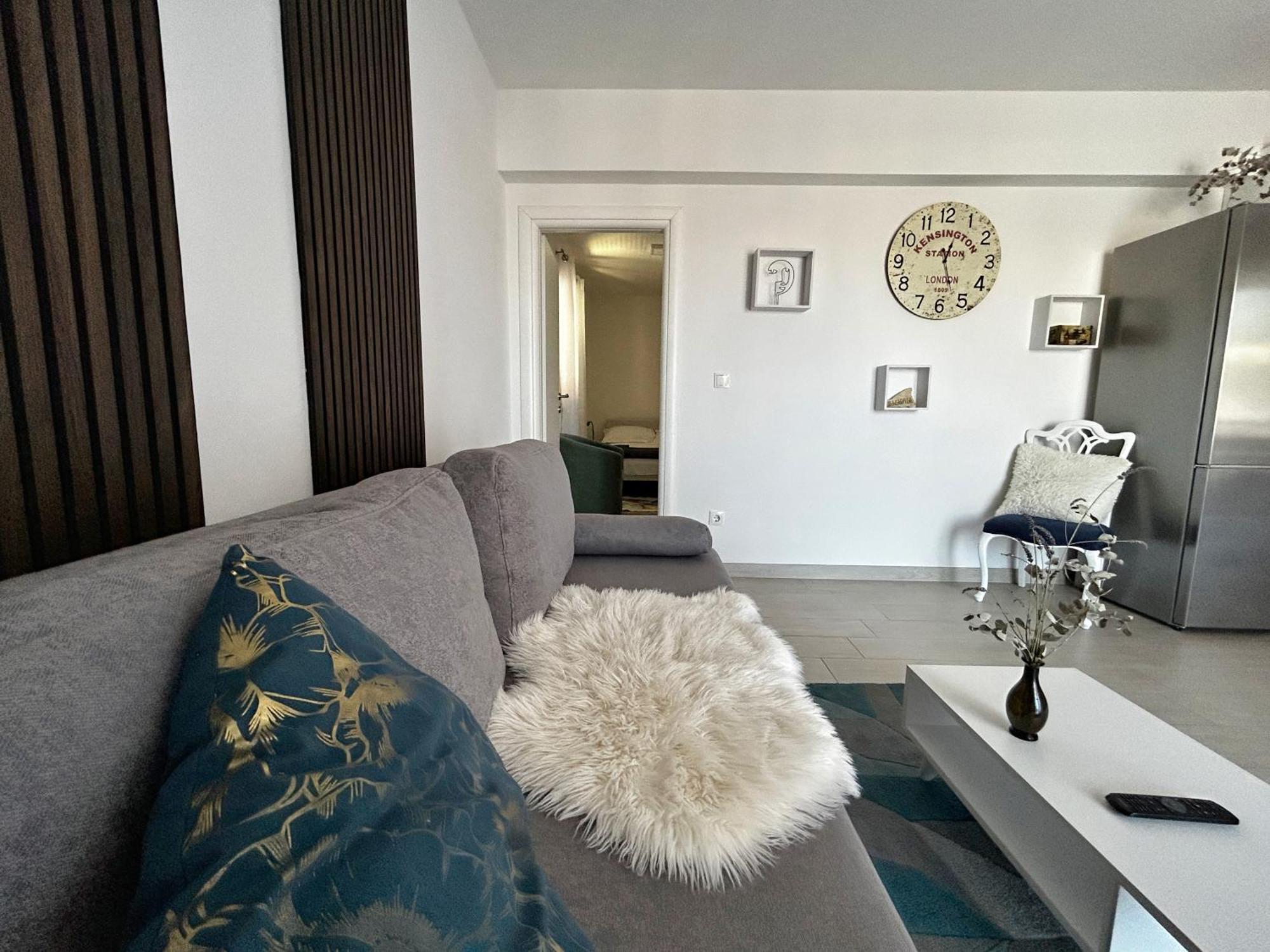 Apartman Sjever 마카르스카 외부 사진